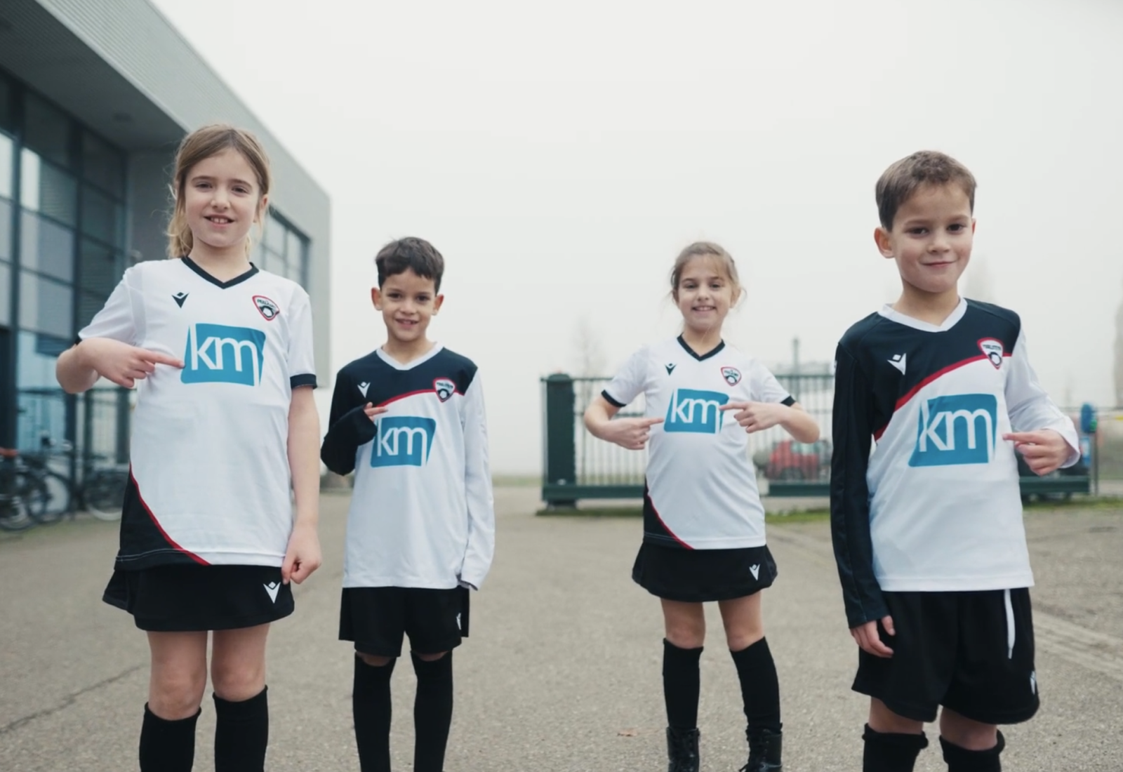 Sponsoring de Peelkorf en SV Ysselsteyn